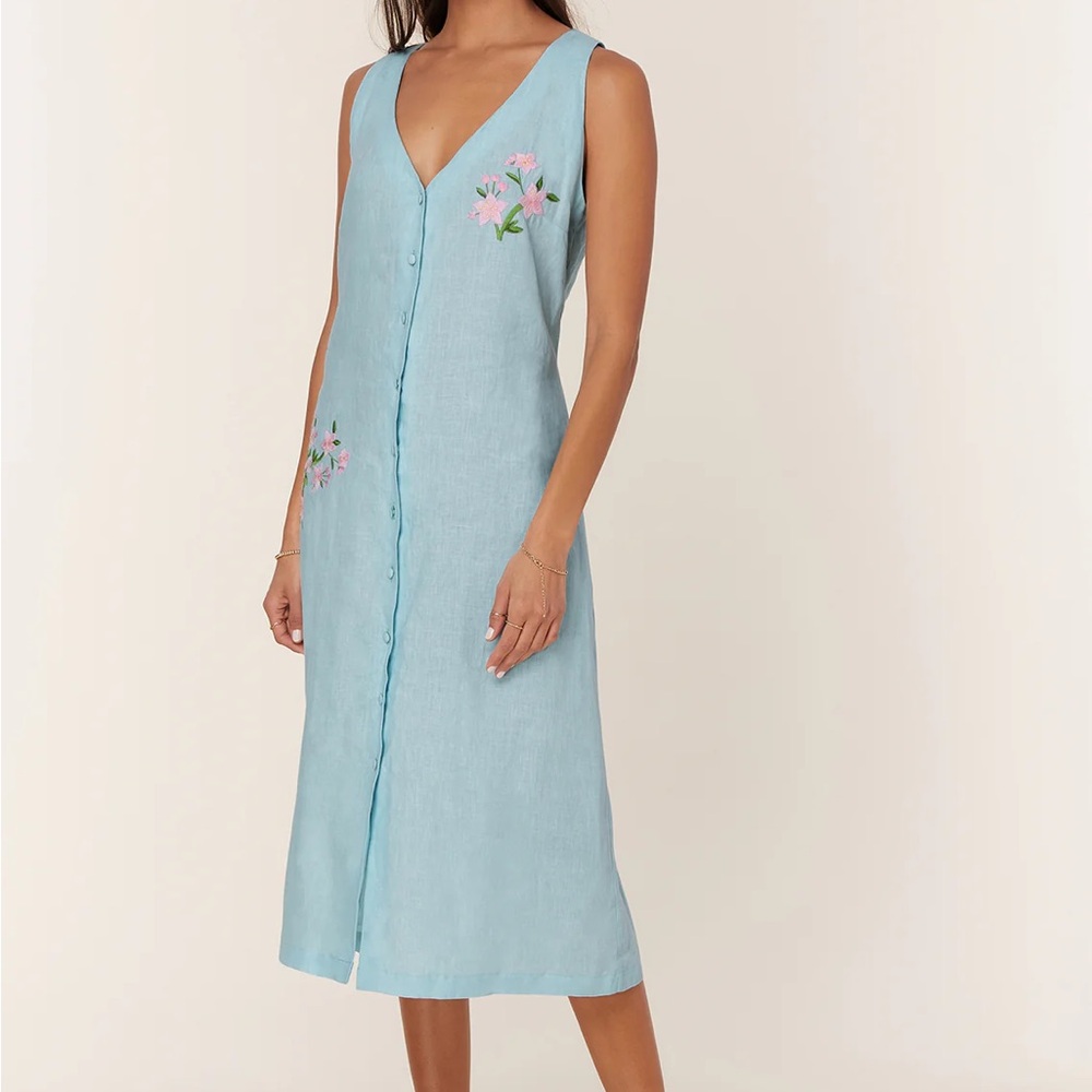 Andie Light Blue Midi Dress with Floral Embroidery